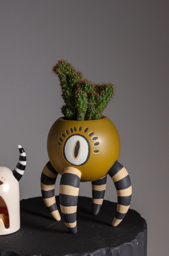 Claw Pot