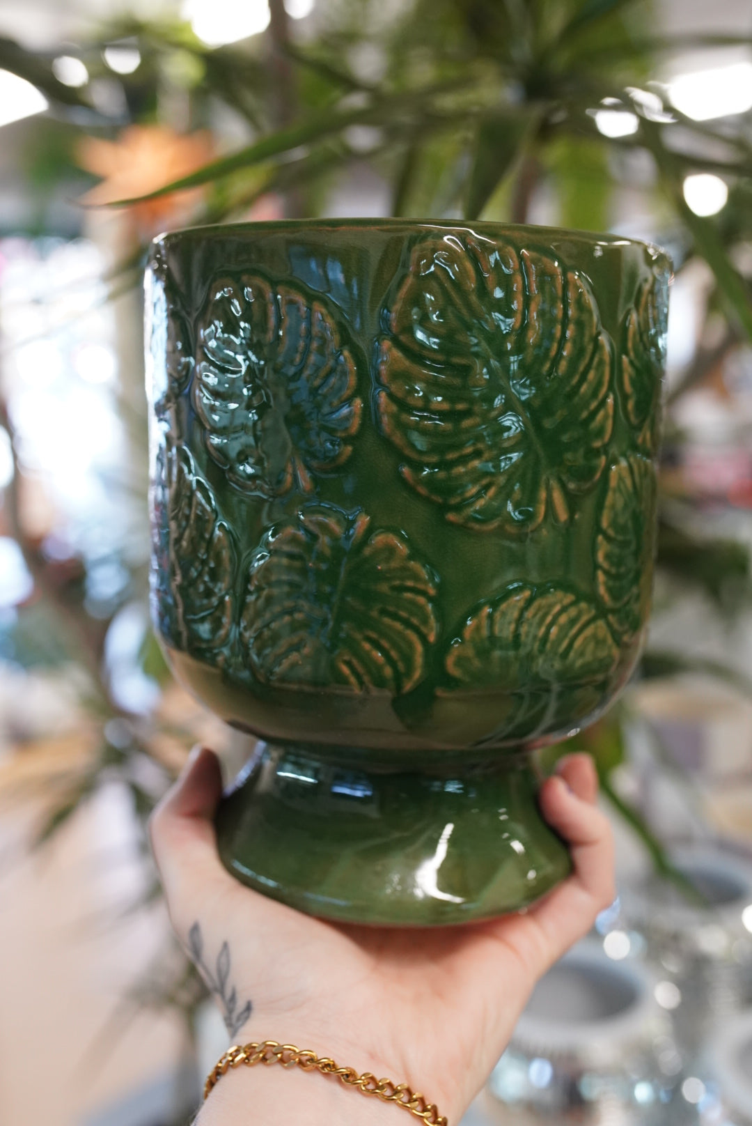 Green Embossed Monstera Leaf Pedestal Planter